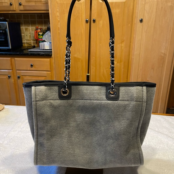 Chanel Deauville Shoulder Bag - Pre Black Friday Sale!!! - Picture 4 of 16